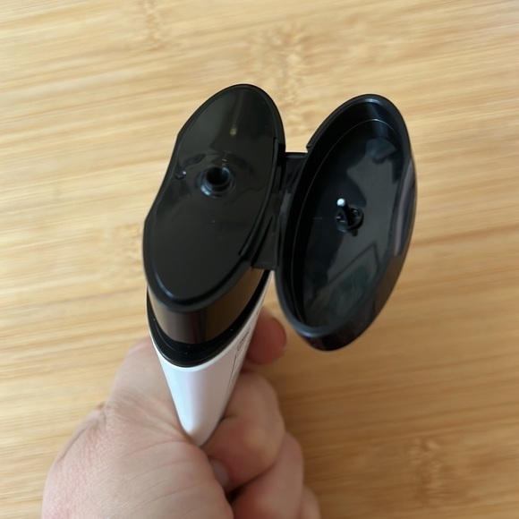 Brand New Belif The True Cream Aqua Bomb Sunscreen 2-in-1 SPF 50 & Moisturizer - Picture 7 of 8